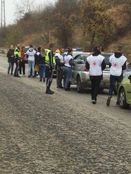ДОБРОВОЛЦИ НА БЪЛГАРСКИ ЧЕРВЕНН КЪРСТ-ЛОВЕЧ, СЛУЖИТЕЛИ НА МВР И ОБЛАСТНА АДМИНИСТРАЦИЯ ОТБЕЛЯЗАХА СВЕТОВНИЕ ДЕН ЗА ВЪЗПОМЕНАНИЕ НА ЖЕРТВИТЕ ОТ ПТП ПОД МОТОТО „ЖИВОТЪТ НЕ Е РЕЗЕРВНА ЧАСТ“